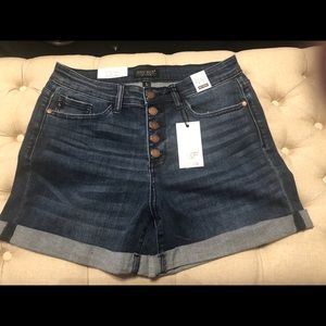 Judy blue cuffed shorts Size Large